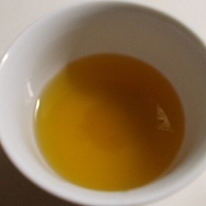 お湯だけで飲むのも好きだけど生姜と蜂蜜が入ると飲みやすいわ～（ニコニコ）おいしいね（ニコニコ）生姜はポカポカになるから、いいわよね（ニッコリ）おいしかったよ＾＾